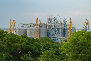 elevator in the port