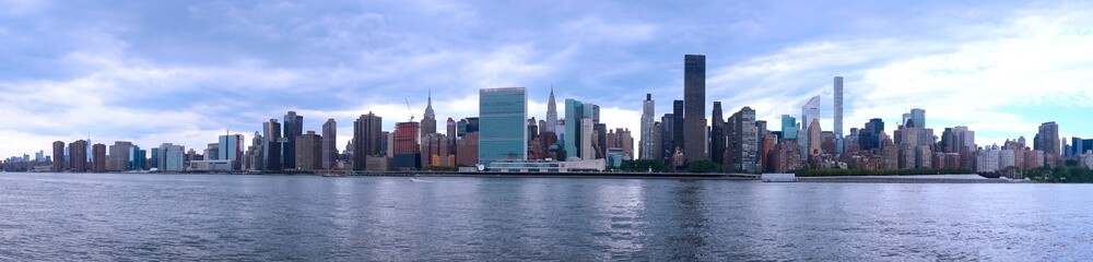 Fototapeta na wymiar new york city skycrapers