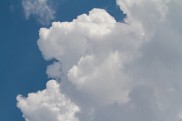 Dramatic Formation of Cumulus Clouds