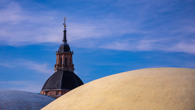 church of the holy cross