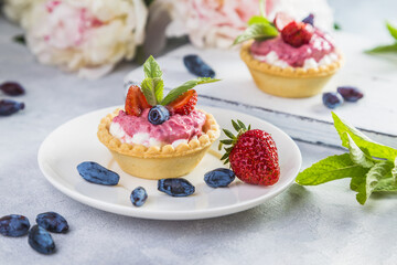 Image with tartlets.