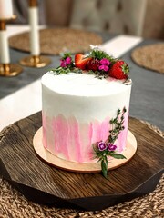 cheesecake with berries