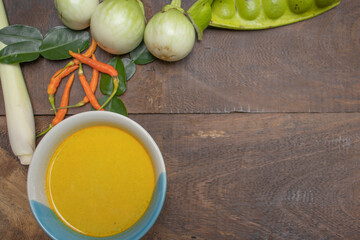 rice noodles in fish curry sauce with vegetables 