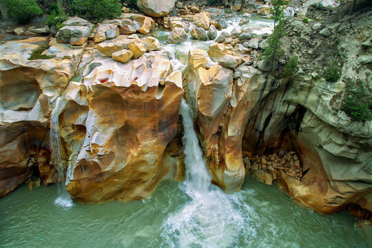 Beautiful view of surya kund at gangorti, Uttarakhand, India.