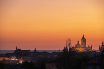 Naklejka premium Segovia skyline