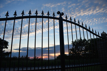 Gate silhouette