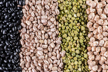 Grain variety - Black beans, carioca beans, chickpeas and peas