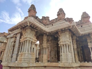 world famous hampi stone chariot & other historical architectures 