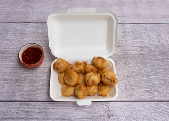 Fried and Battered Fish Tofu & Balls and Wok