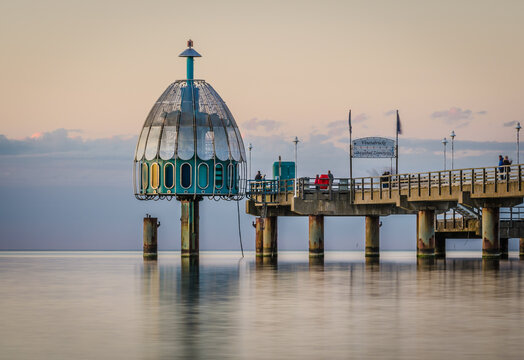 Tauchgondel auf der Seebr&uuml;cke in Zinnowitz Usedom