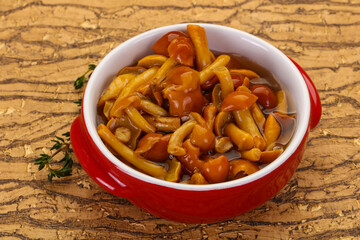 Pickled honey agaric
