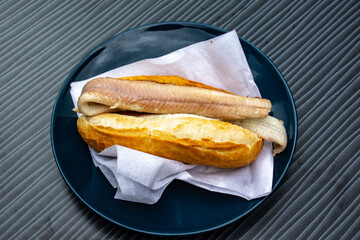 'Broodje gerookte paling': 
smoked eel sandwich, a Dutch delicacy around the IJselmeer