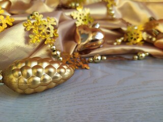 Gold-plated Christmas toys and tinsel