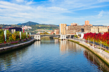 Fototapeta na wymiar Nervion River embankment in Bilbao