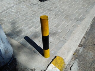construction worker with trowel