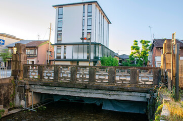 京都の三条通白川橋