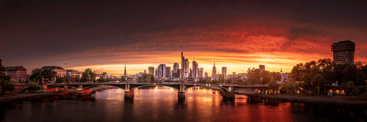Fototapeta na wymiar firey sunset over Frankfurt am Main, Germany 