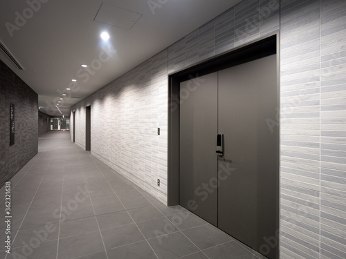 オフィスビルの廊下 Wall Mural Wallpaper Murals Moonrise オフィスビルの廊下 Wall Mural Wallpaper Murals Moonrise
