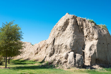 Fototapeta premium Ruins of City wall in Shakhrisabz, Uzbekistan. It is part of the Historic Centre of Shakhrisyabz World Heritage Site.