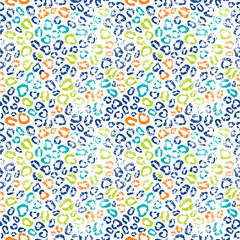 Animal seamless pattern in bright colors with grunge effect