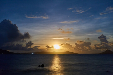 Obraz premium Road made in the sea