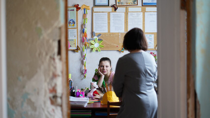 Kindergarten teachers are preparing for a children's holiday