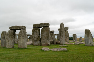 Obraz na płótnie Canvas Stonehenge on a cloudy British weather