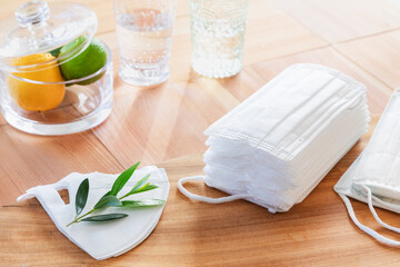 テーブルの不織布のマスク