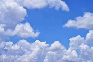 Blue sky with white cloud