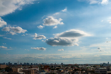 Fototapeta na wymiar Sky and city views in Bangkok, Thailand