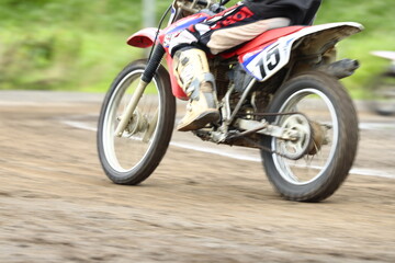 オフロードバイク