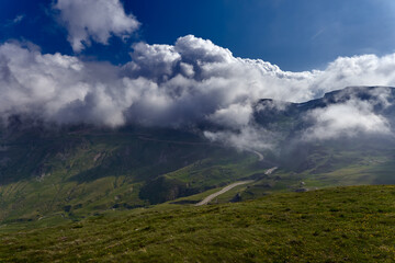 Fototapeta premium Road in the mountains