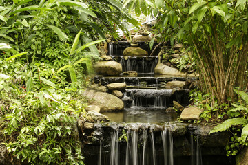 Panele Szklane  Wodospad Ton Sai w Parku Narodowym Khao phra thaeo, Phuket, Tajlandia, Azja