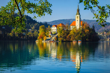 Fototapeta na wymiar Beautiful excursion place with Pilgrimage church and lake Bled, Slovenia