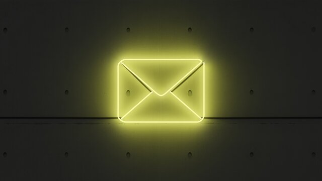 S&iacute;mbolo correo electr&oacute;nico amarillo.