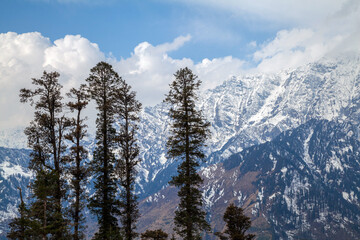 Beautiful peaks of Himalayas in Manali Valley, Near Rohtang pass, Himachal Pradesh, India.