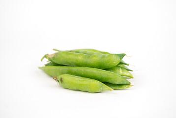 ripe raw green pea open and closed