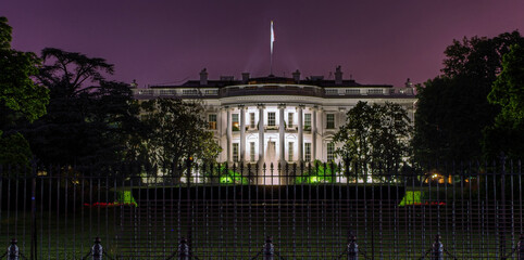The White house at night, Washington DC