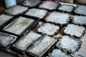 Production of concrete paving slabs at home. Forms for paving slabs.