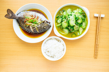 Summer Lunch Recipe-Steamed Stinky Belly Fish and Fried Loofah