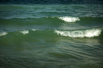 Fototapeta premium the waves of the lake