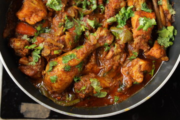 Chicken curry_masala_cooking pan