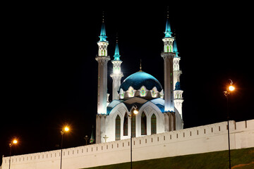 Fototapeta na wymiar Kazan, Russia - September 7, 2019. Kul Sharif Mosque in night illumination. It was destroyed in the 16th century. It was recreated in 1995-2005. Night Kazan.