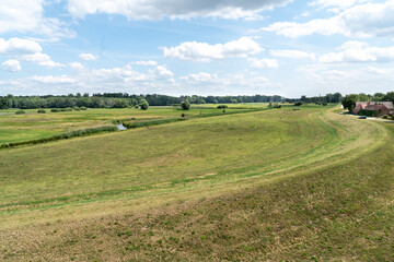 Fototapeta na wymiar Landschaft in der Elbtalaue im Wendland, Niedersachsen