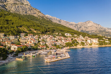 Fototapeta na wymiar Old town Brela with harbor in Dalmatia, Croatia