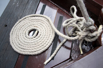 Rope on the boat, details, nobody.
