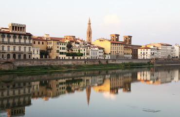 Fototapeta na wymiar Beautiful scene of the city of Florence, buildings, river, history