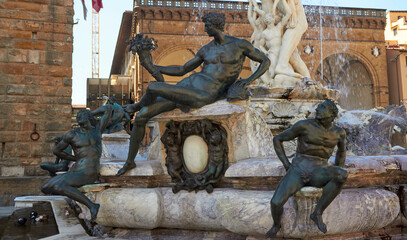 The beautiful Fountain of Neptune in Florence