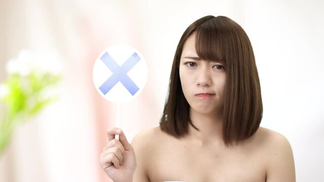 &times;　バツ　ばつ　だめ　NG　悪いを出す女性　美容　室内