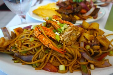 fried noodles with sea food